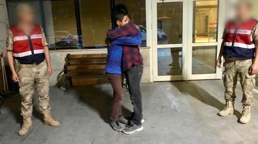 Siirt&rsquo;te kayıp &ccedil;ocuğu jandarma buldu