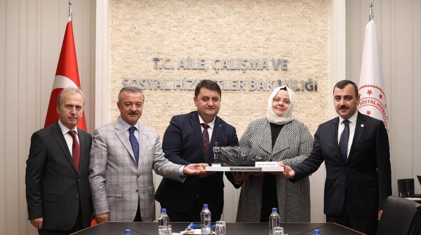 GMİS yönetim kurulu Bakan Selçuk’u bilgilendirdi