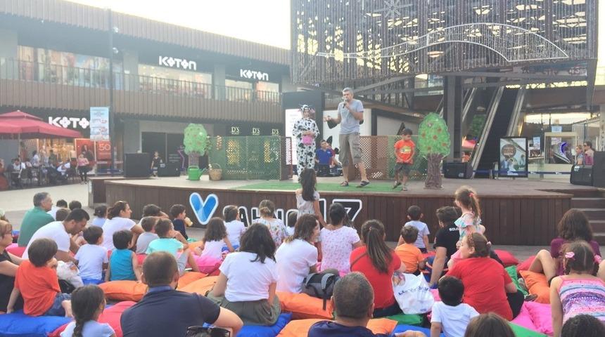 Tiyatro Keyfi Tüm Eğlencesi ile 17 Burda’da Devam Ediyor