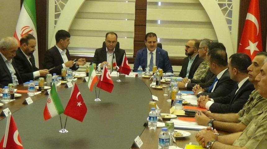 İran heyeti Hakkari&rsquo;de