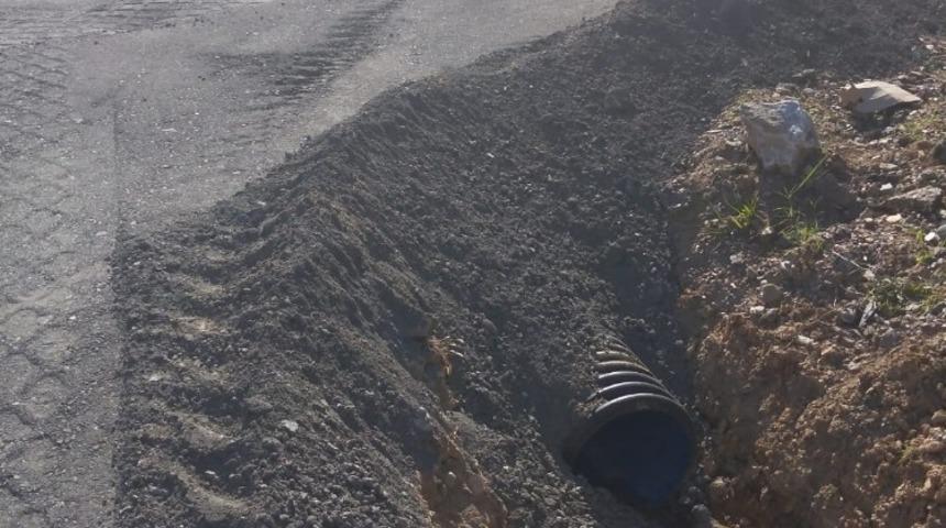 Sapanca Belediyesi Fen İşleri ekipleri ıslah &ccedil;alışması yapıyor