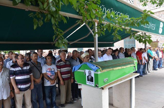 Av. Turgut İnal son yolculuğuna uğurlandı