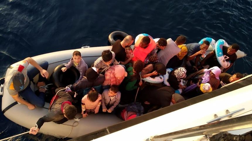 Didim&rsquo;de bir gecede 73 g&ouml;&ccedil;men yakalandı