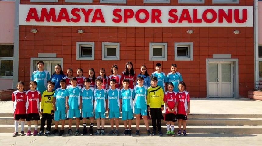 Minikler Hentbol T&uuml;rkiye Şampiyonasına Kayseri &Ccedil;ıkartması