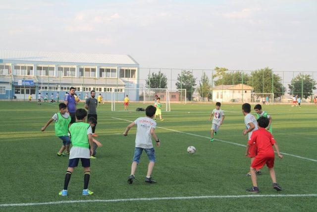 Diyarbakır’da futbola yoğun ilgi