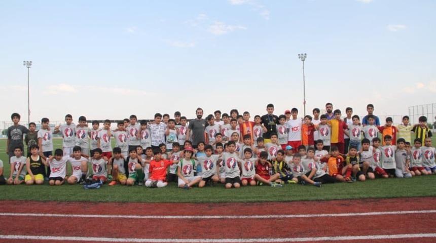 Diyarbakır&rsquo;da futbola yoğun ilgi