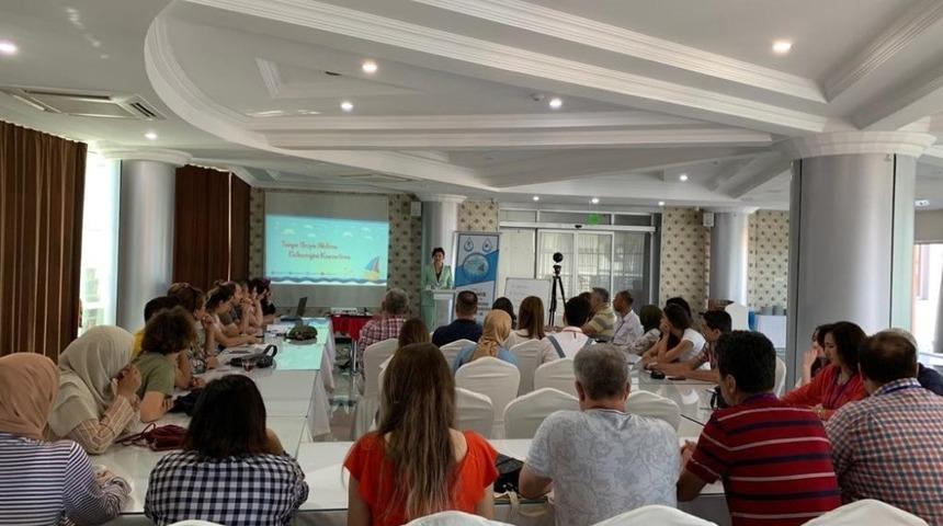 RTE&Uuml;&rsquo;de &ouml;ğretmenlere &rsquo;Su okuryazarlığı Eğitimi&rsquo;