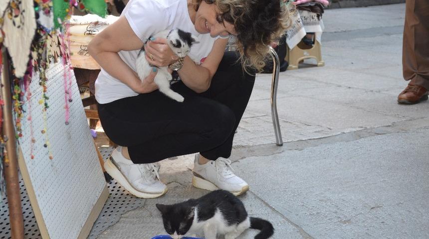 Esnaflar, &lsquo;Beni Yaşatır Mısın&rsquo; projesini başlattı