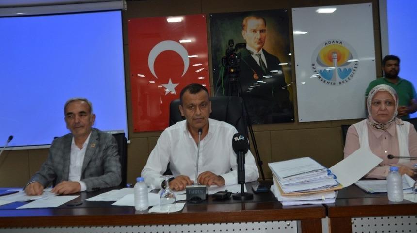 B&uuml;y&uuml;kşehir meclisinde yapılacak kent meydanı g&ouml;r&uuml;ş&uuml;ld&uuml;