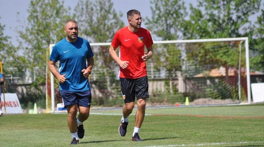 Artem Kravets antrenmana katıldı