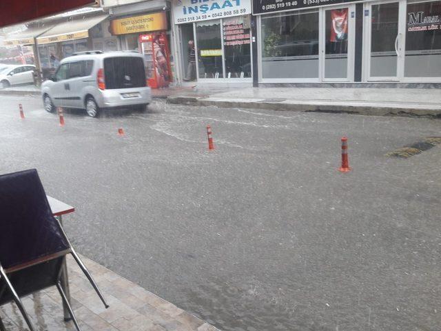 Şarköy’de yollar göle döndü