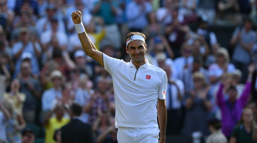 Federer yarı finalde