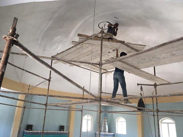 Yenidoğan Camii yenilendi