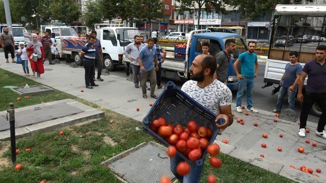 Sultangazi'de belediye önündeki eylemde gerginlik