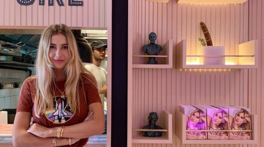 Kitabındaki o c&uuml;mle olay oldu! Sosyal medya yıkıldı 