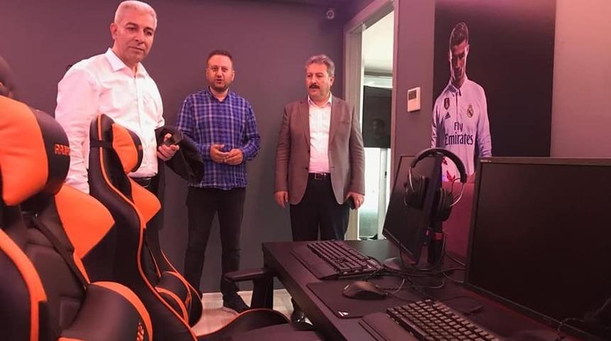 Başkan Dr. Mustafa Palancıoğlu: "Melikgazi Teknoloji Lisesi ve Melikgazi Teknoloji At&ouml;lyeleri ile bilime ve teknolojiye destek ve &ouml;nc&uuml;l&uuml;k sağlanacak"