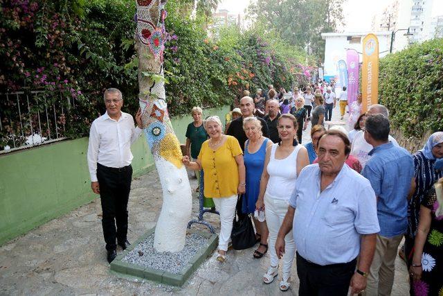 Mezitli’de ’Örgülü Sokak’ açıldı