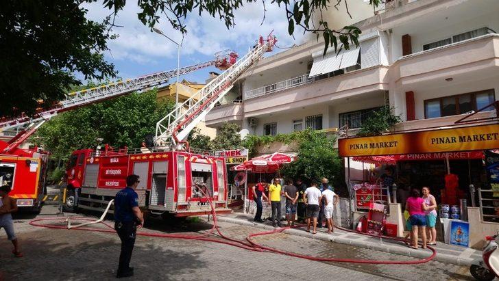 Marmaris’teki yangında 4 daire kullanılamaz hale geldi G3
