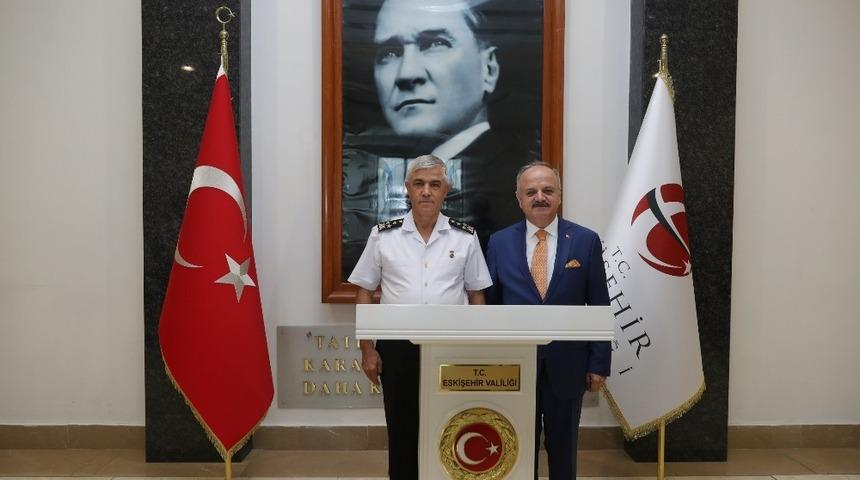 Jandarma Genel Komutanı Çetin, Vali Çakacak’ı ziyaret etti