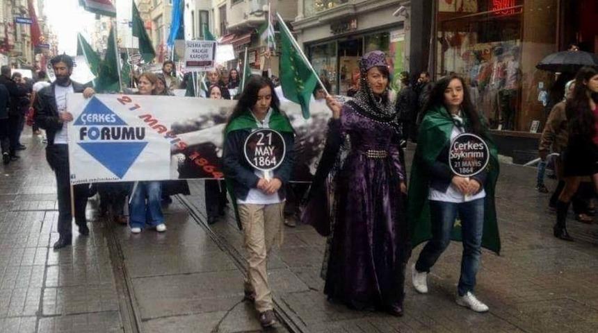 &Ccedil;erkes Forumundan Srebrenitsa Soykırımı a&ccedil;ıklaması