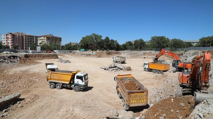 Battalgazi Devlet Hastanesi&rsquo;nin temel kazı &ccedil;alışmaları s&uuml;r&uuml;yor