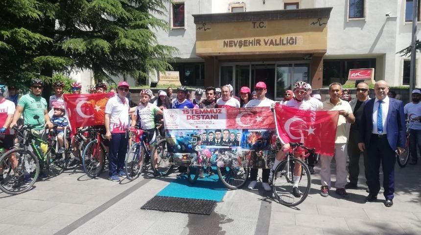 Nevşehir&rsquo;de pedallar 15 Temmuz şehitler i&ccedil;in d&ouml;nd&uuml;