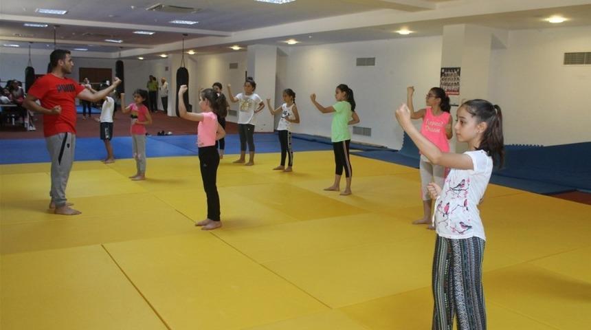 ‘6 Aylık Çoklu Branş Eğitim Modülü’ Mersin’de başladı