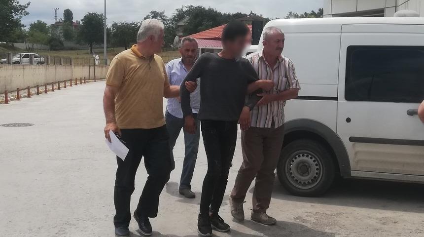 Şakalaşırken 1 kişinin &ouml;ld&uuml;ğ&uuml; olayla ilgili 6 kişi adliyeye sevk edildi