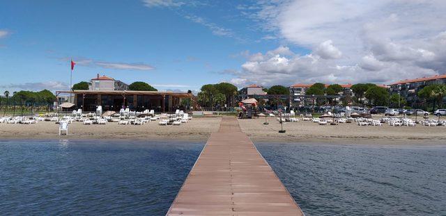 Fırtınanın vurduğu Ayvalık ta hayat normale d&ouml;nd&uuml; 2