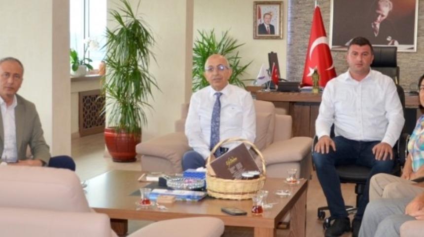 Gökçeada Belediye Başkanından Rektör Prof. Dr. Sedat Murat’a ziyaret