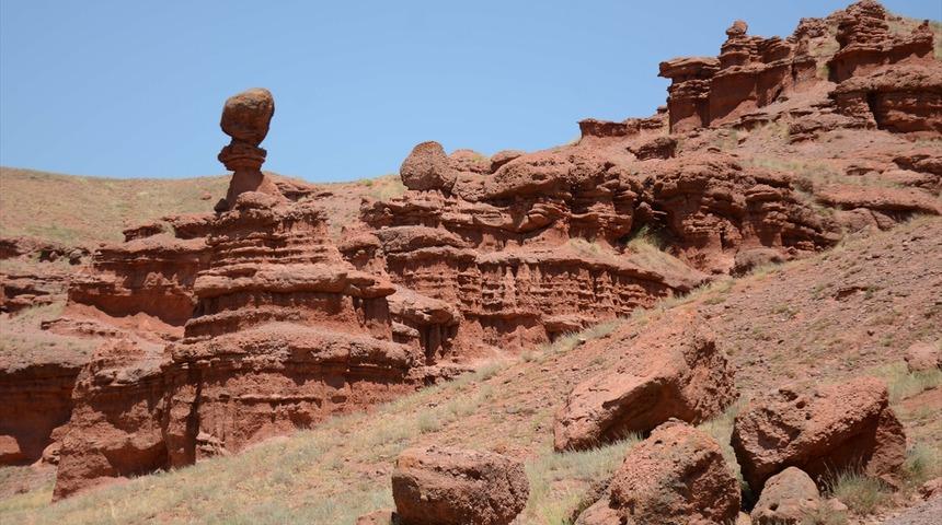 Turistlerin yeni durağı: Narman Peribacaları