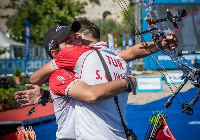 ASÜ’lü milli okçu Almanya’da altın madalya kazandı