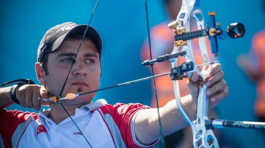 AS&Uuml;&rsquo;l&uuml; milli ok&ccedil;u Almanya&rsquo;da altın madalya kazandı