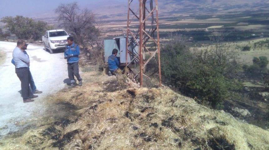 Peş peşe meydana gelen yangınlar mahalleliyi tedirgin etti