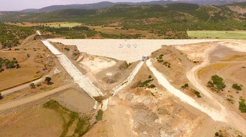 Burdur Valisi: Salda G&ouml;l&uuml;'n&uuml; etkileyecek her t&uuml;rl&uuml; s&uuml;re&ccedil; durdurulmaya mahkumdur