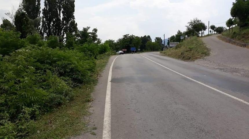 Ard arda yaşanan kazalar köylüyü çileden çıkardı