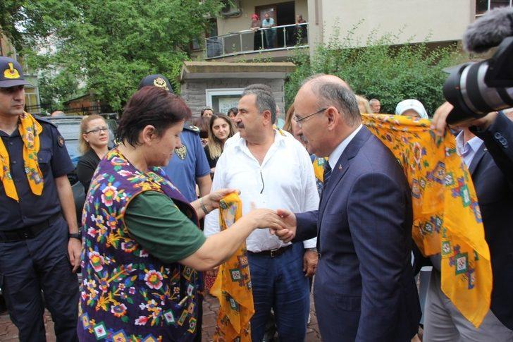 24. Cide Rıfat Ilgaz Sarı Yazma Kültür ve Sanat Festivali başladı G2