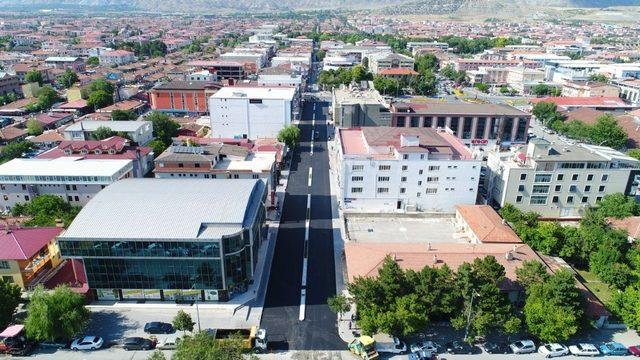 Erzincan Belediyesi asfalt çalışmalarına hız verdi