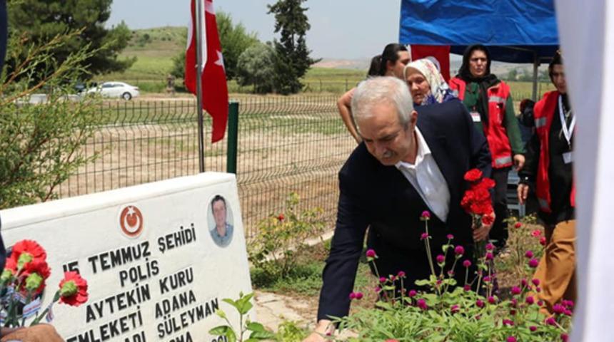 Kozan’da 15 Temmuz şehidi polis kabri başında anıldı