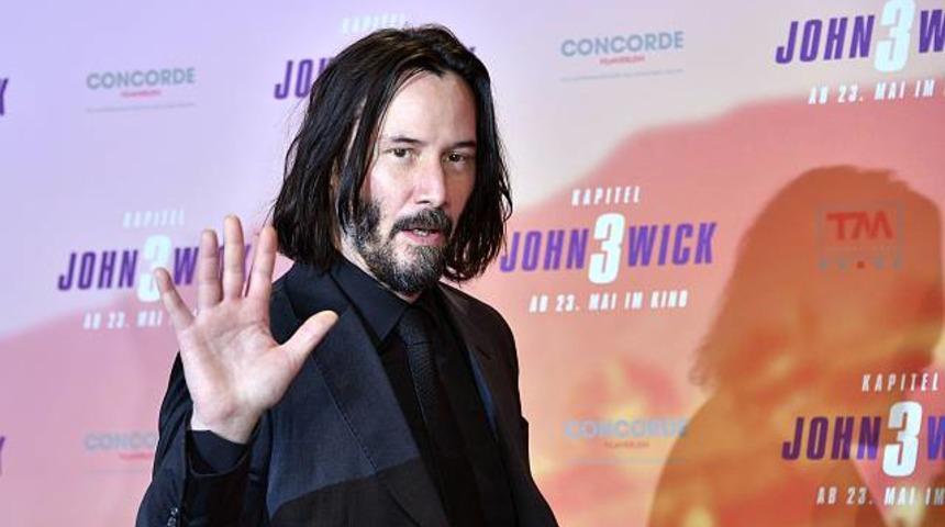 Hayatı trajedilerle dolu olsa da yılmamış bir yıldız: Keanu Reeves!