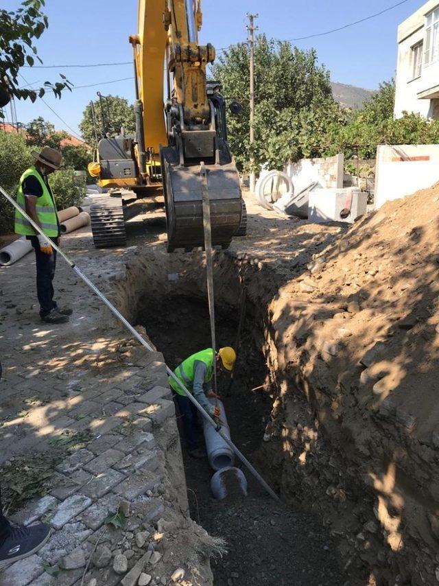 Güllübahçe kanalizasyona kavuşuyor