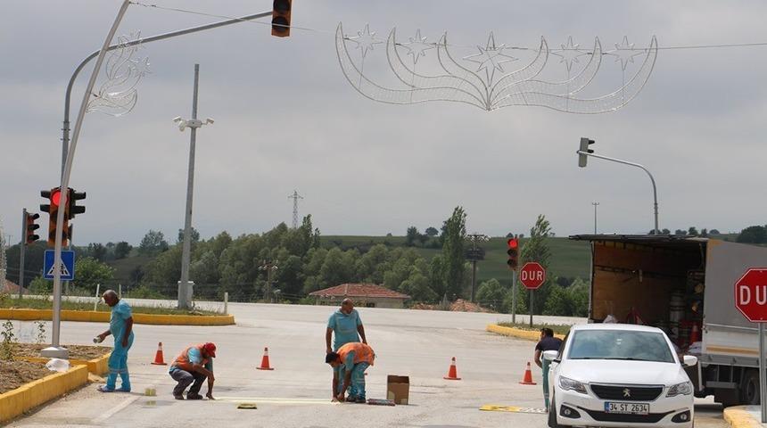 Dumlupınar&rsquo;da yeni yaya ge&ccedil;itleri &ccedil;izildi