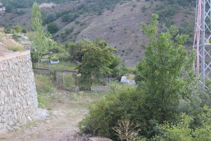 Yol kenarında buldu! Başta ne olduğunu anlamadı, yaklaşınca gerçek ortaya çıktı! G4