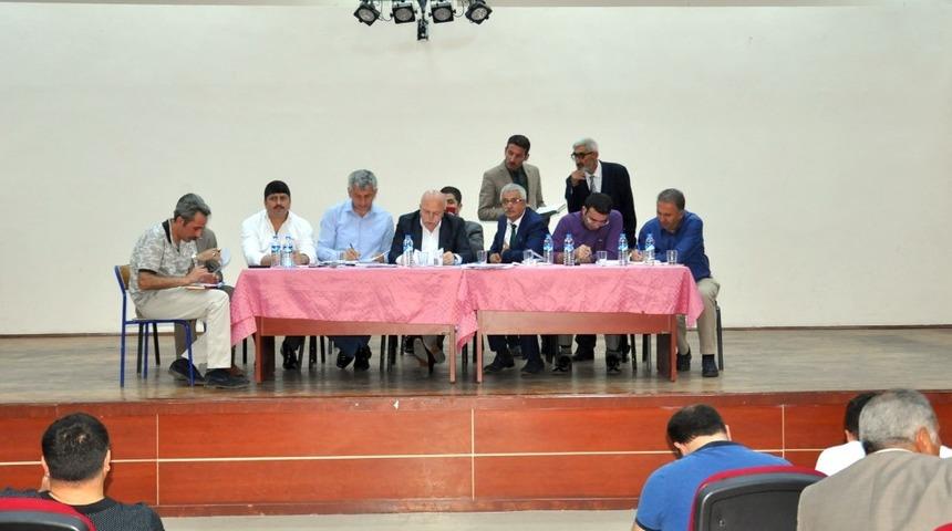 Başkan Sekmen, Pasinler’de muhtarlarla bir araya geldi