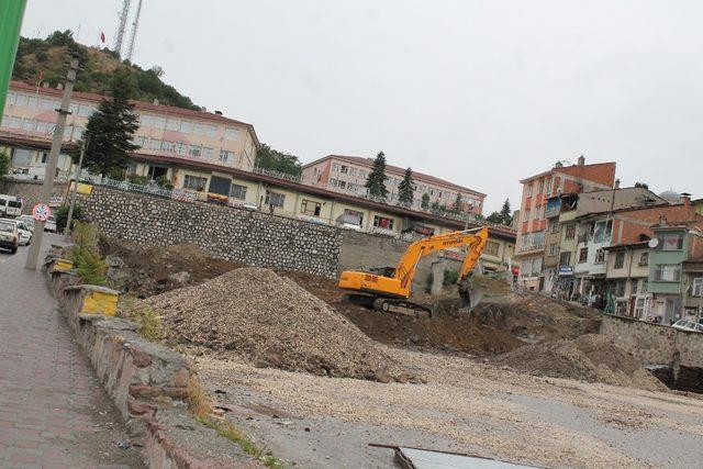 Tosya Hükümet Konağı Hafriyat Çalışmaları Başladı