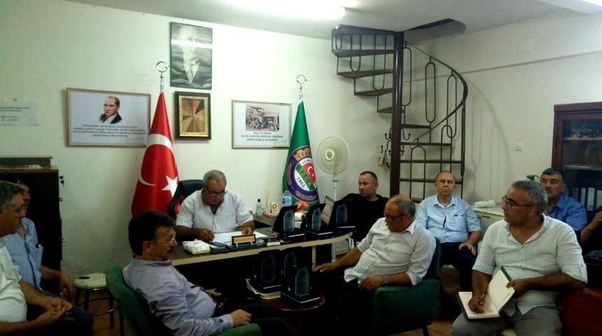 Ziraat odaları başkanları &Ccedil;eşme&rsquo;de buluştu