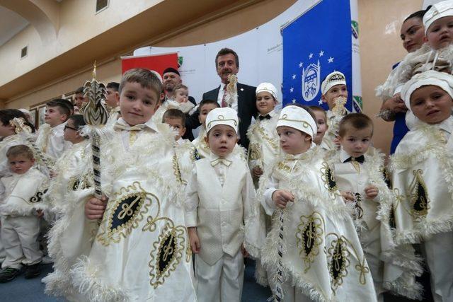 Sırbistan ve Karadağ’da ‘sünnet’ coşkusu