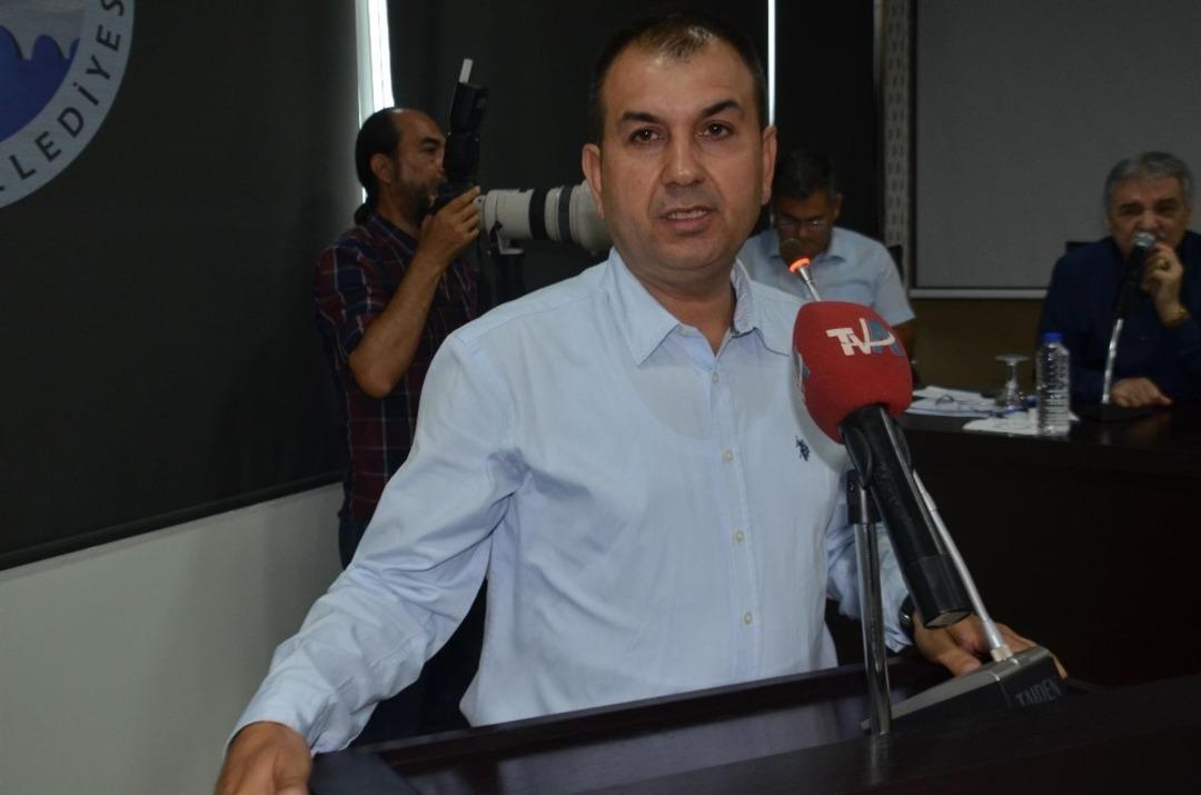 Adana B&uuml;y&uuml;kşehir Belediye Meclisinde sert tartışmalar