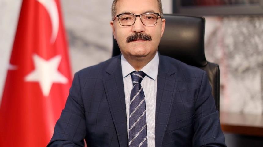 Rekt&ouml;r G&uuml;r&rsquo;den 15 Temmuz mesajı