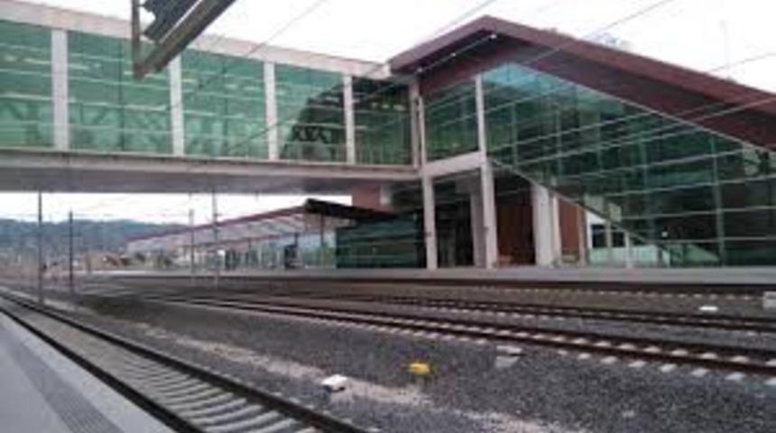 Y&uuml;ksek Hızlı Tren hattının sefer saatleri değişiyor